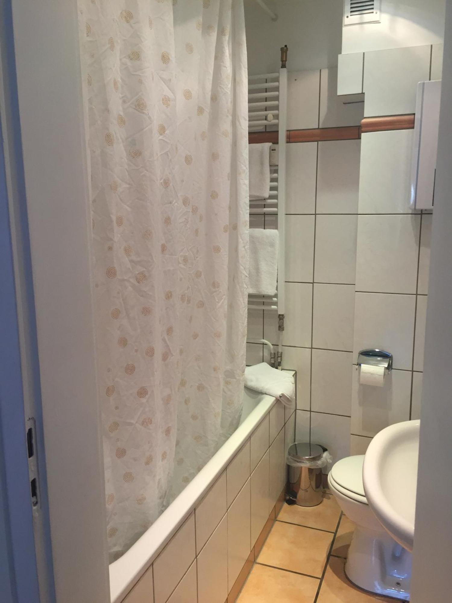 Barcelona Bed & Breakfast Düsseldorf Rom bilde